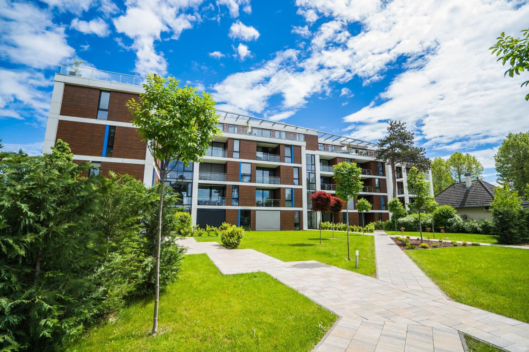 Mf Port Azur Wellness Apartments Siófok Eksteriør billede