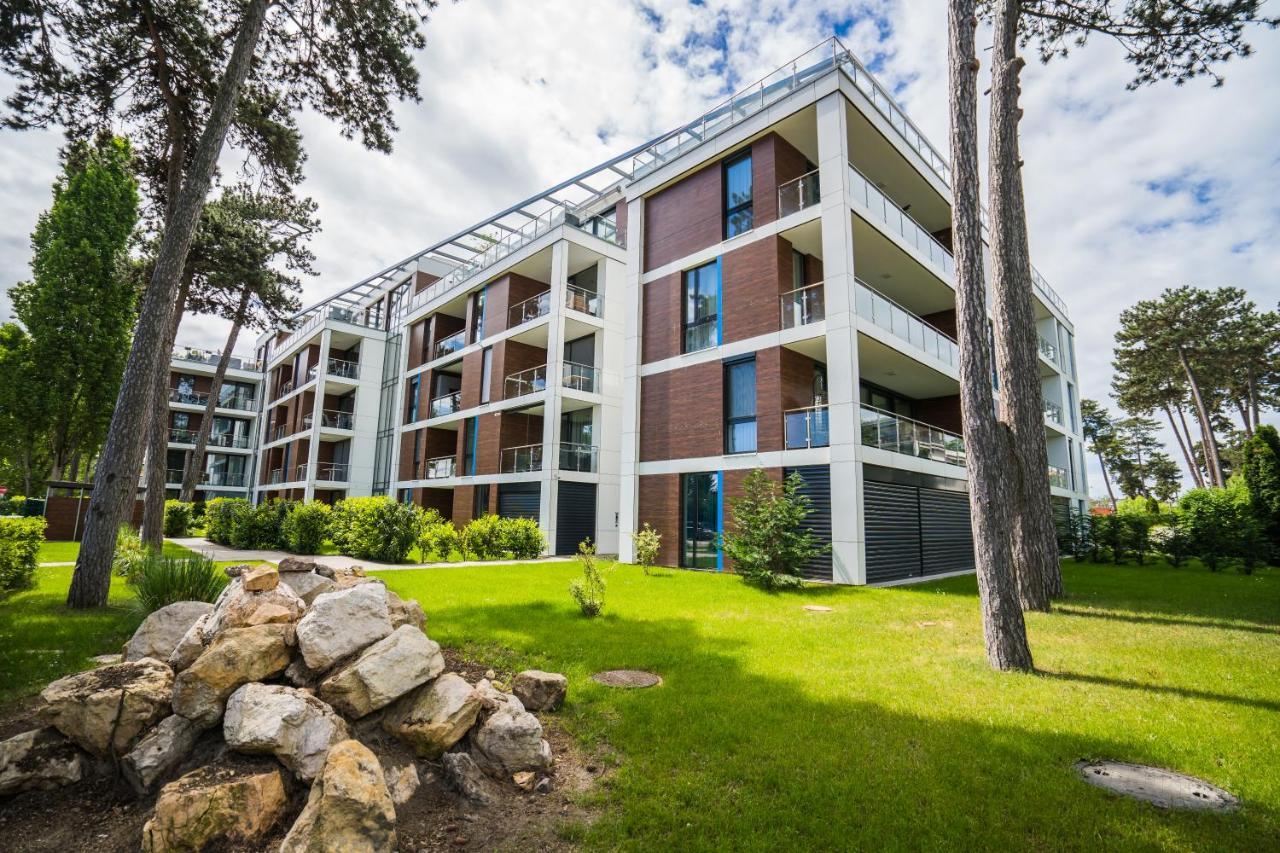 Mf Port Azur Wellness Apartments Siófok Eksteriør billede