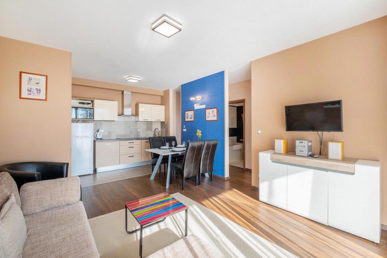Mf Port Azur Wellness Apartments Siófok Eksteriør billede