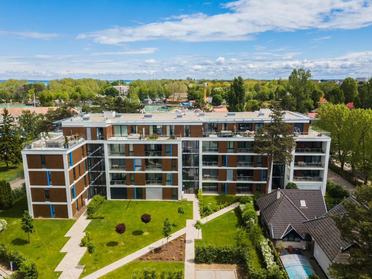 Mf Port Azur Wellness Apartments Siófok Eksteriør billede