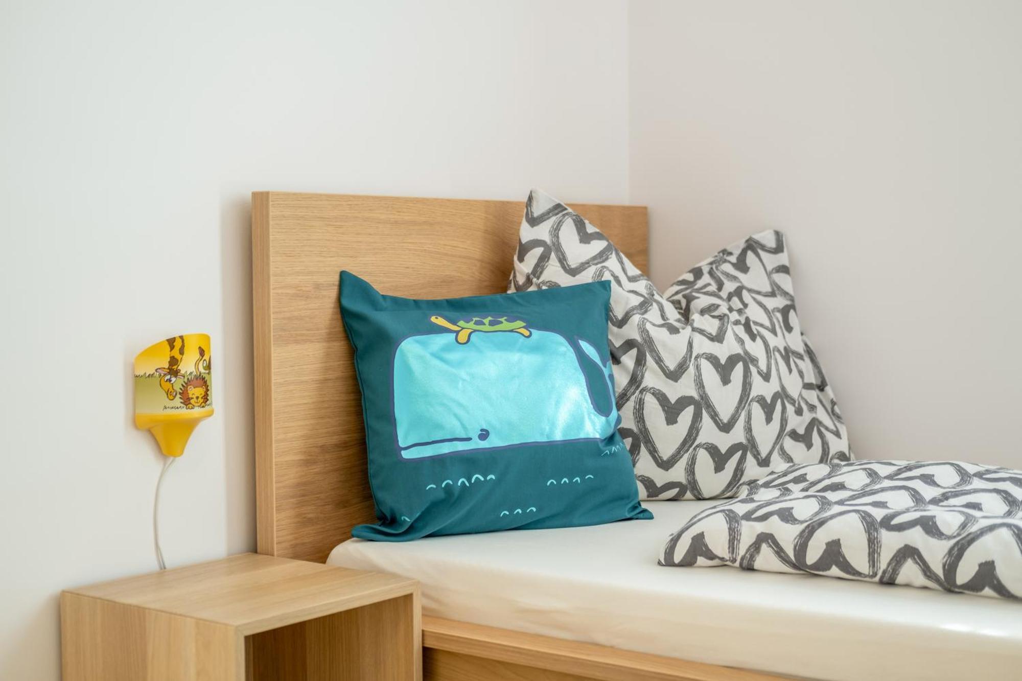 Mf Port Azur Wellness Apartments Siófok Eksteriør billede