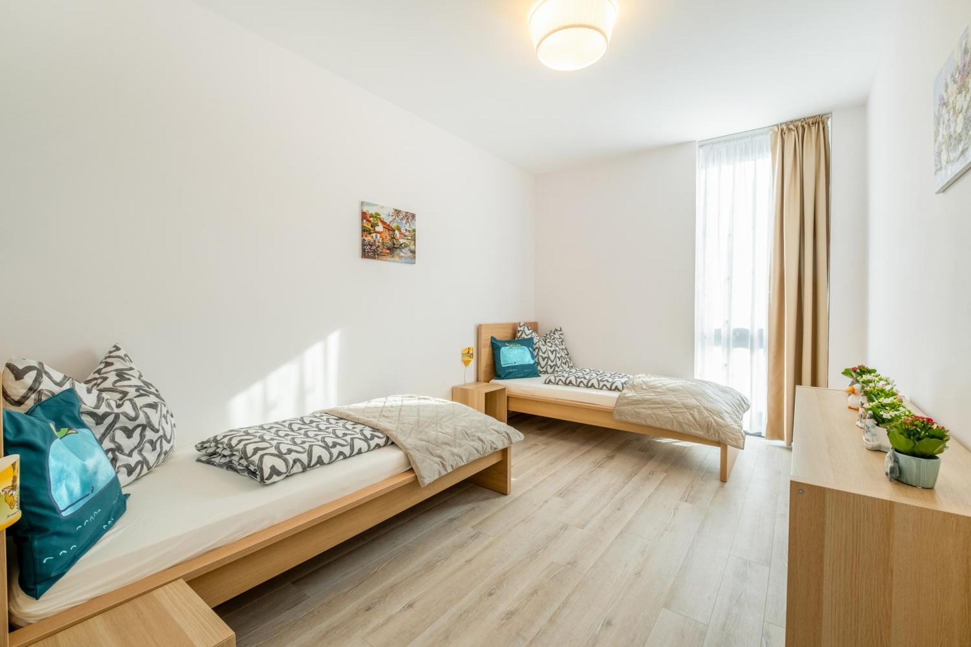 Mf Port Azur Wellness Apartments Siófok Eksteriør billede