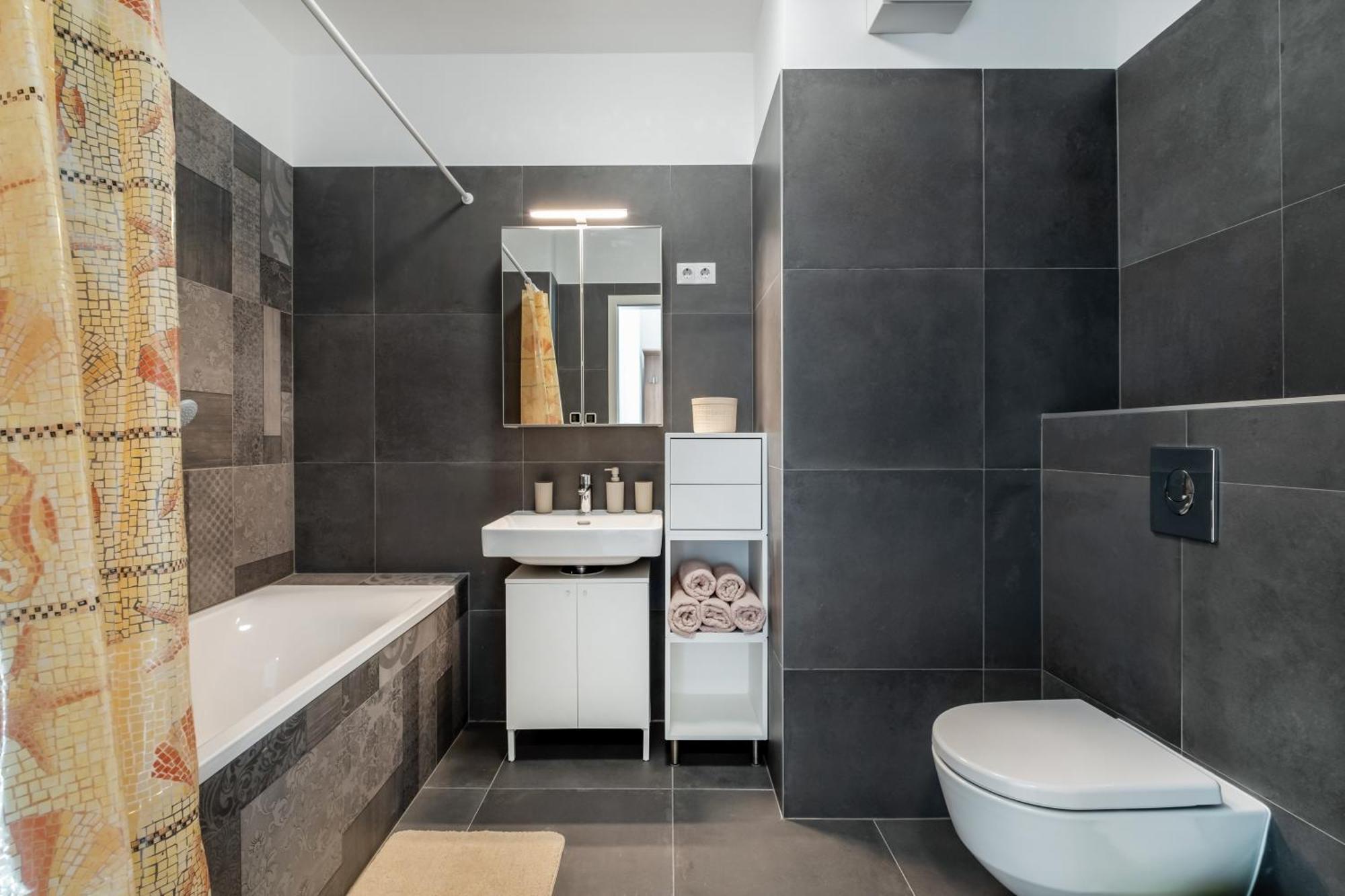 Mf Port Azur Wellness Apartments Siófok Eksteriør billede